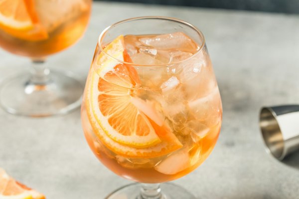 Explorez les piscines sur mesure avec magicpool à neuchâtel